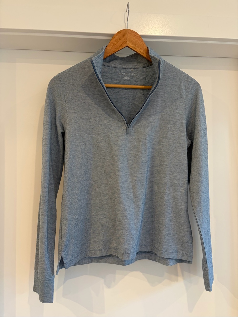 Travis Mathew Golf Light Blue Quarter-Zip Women's Sweater Small